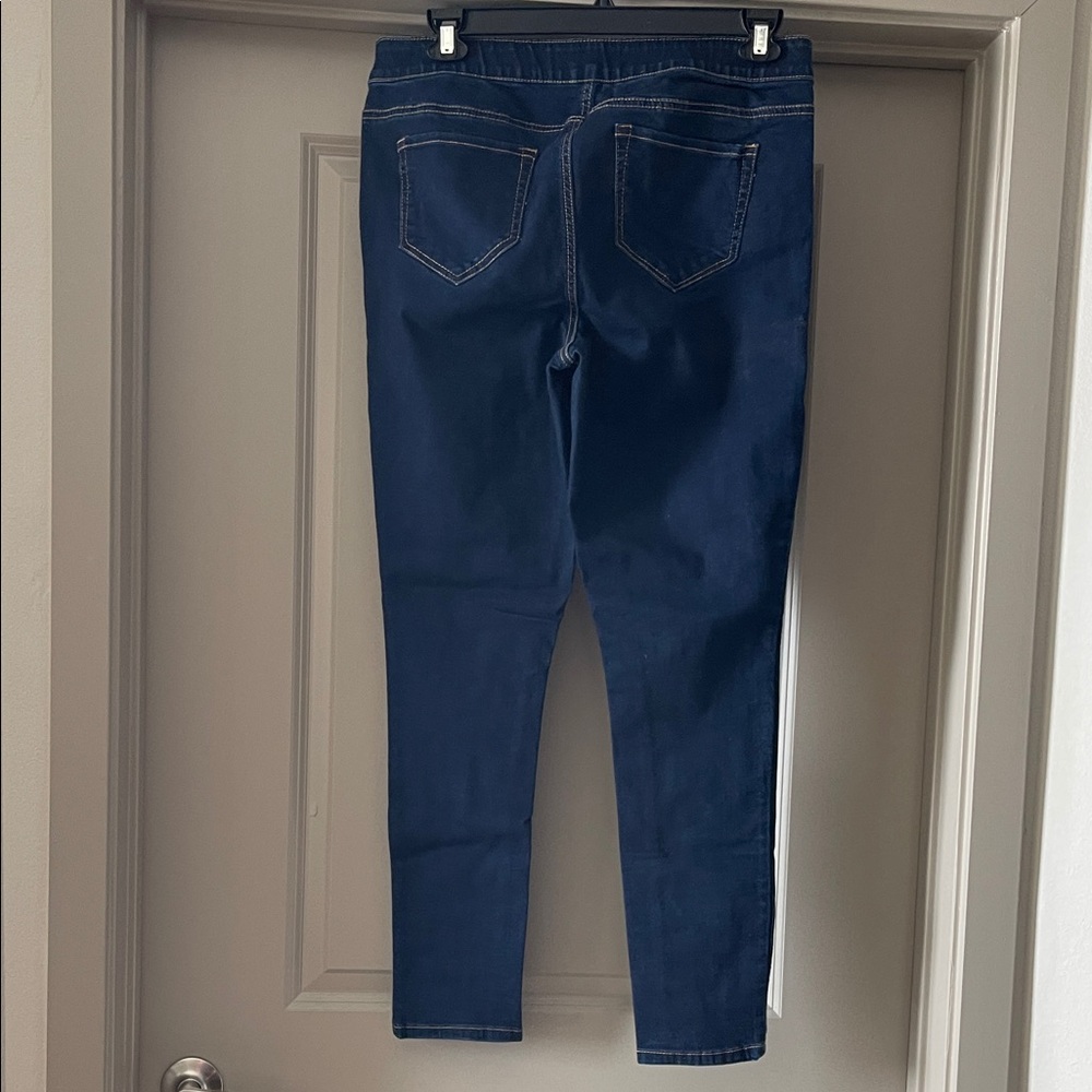 Maurices Dark Blue Skinny Jeans - Slim Tapered Fit - Picture 3 of 4